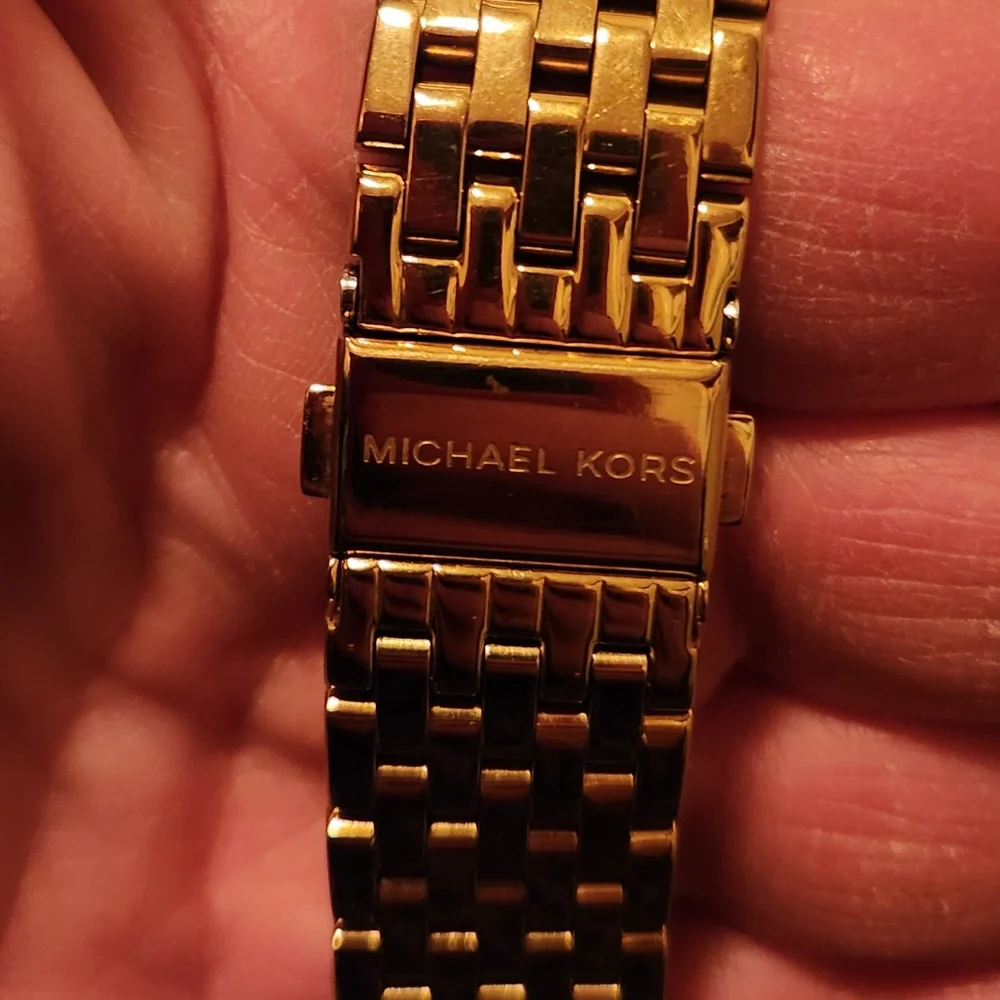 Michael kors watch - Picture 4 of 5